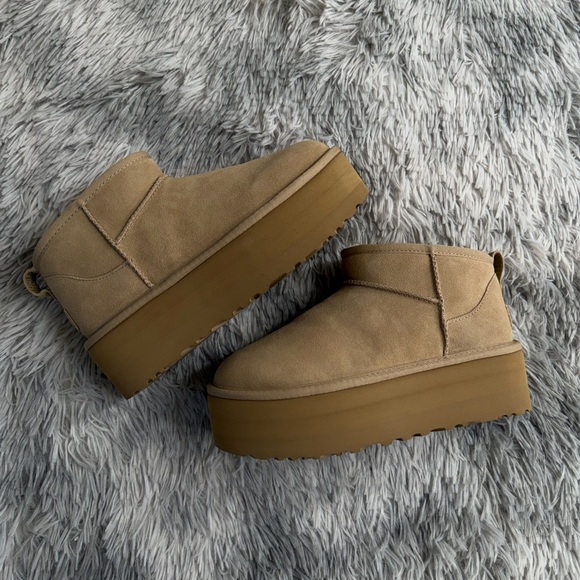 UGG Shoes - UGG platform Classic Ultra Mini Platform Size 7, NEW $170 retail #UGG